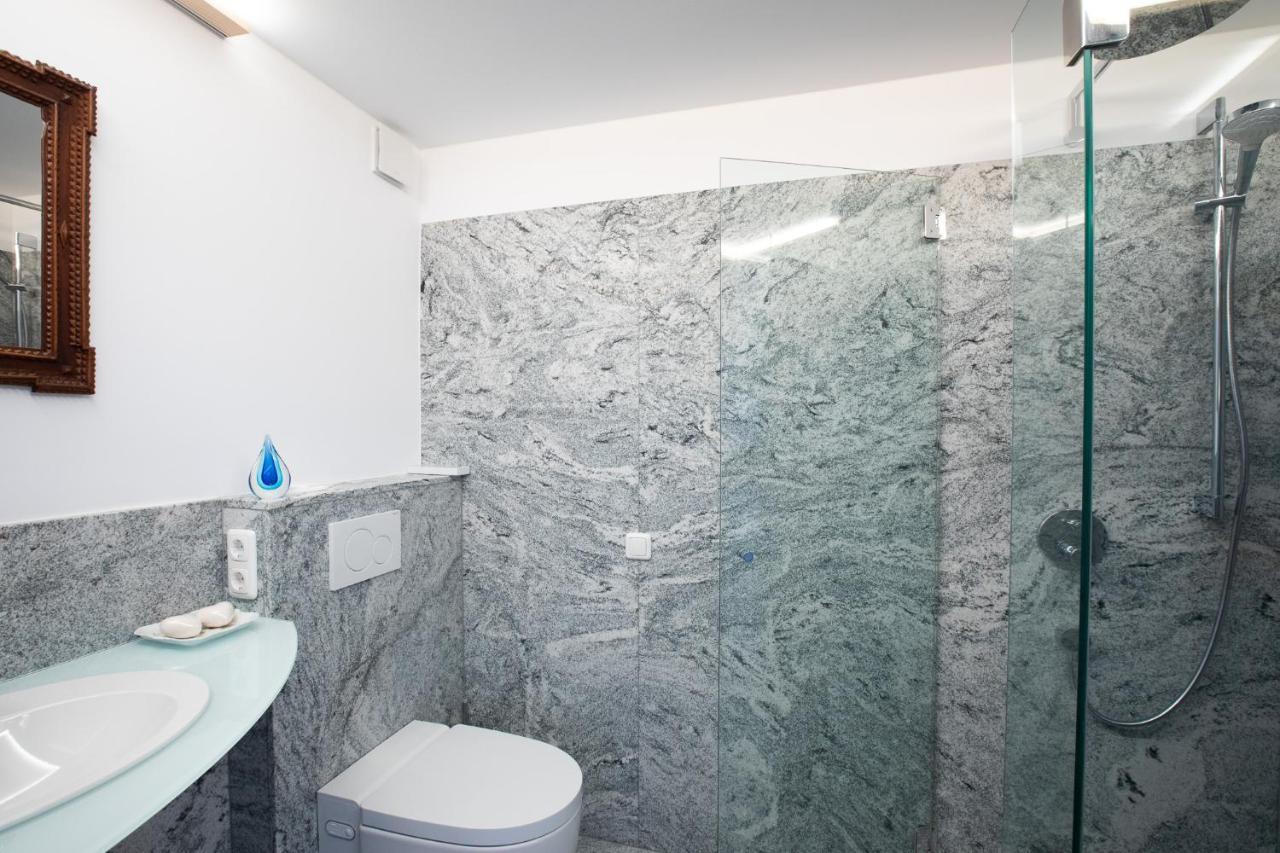 Business Apartment Schwarzach Bagian luar foto