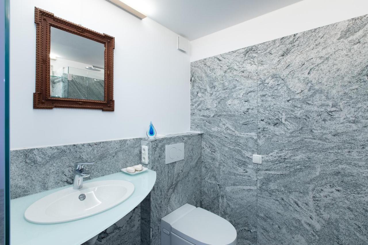 Business Apartment Schwarzach Bagian luar foto